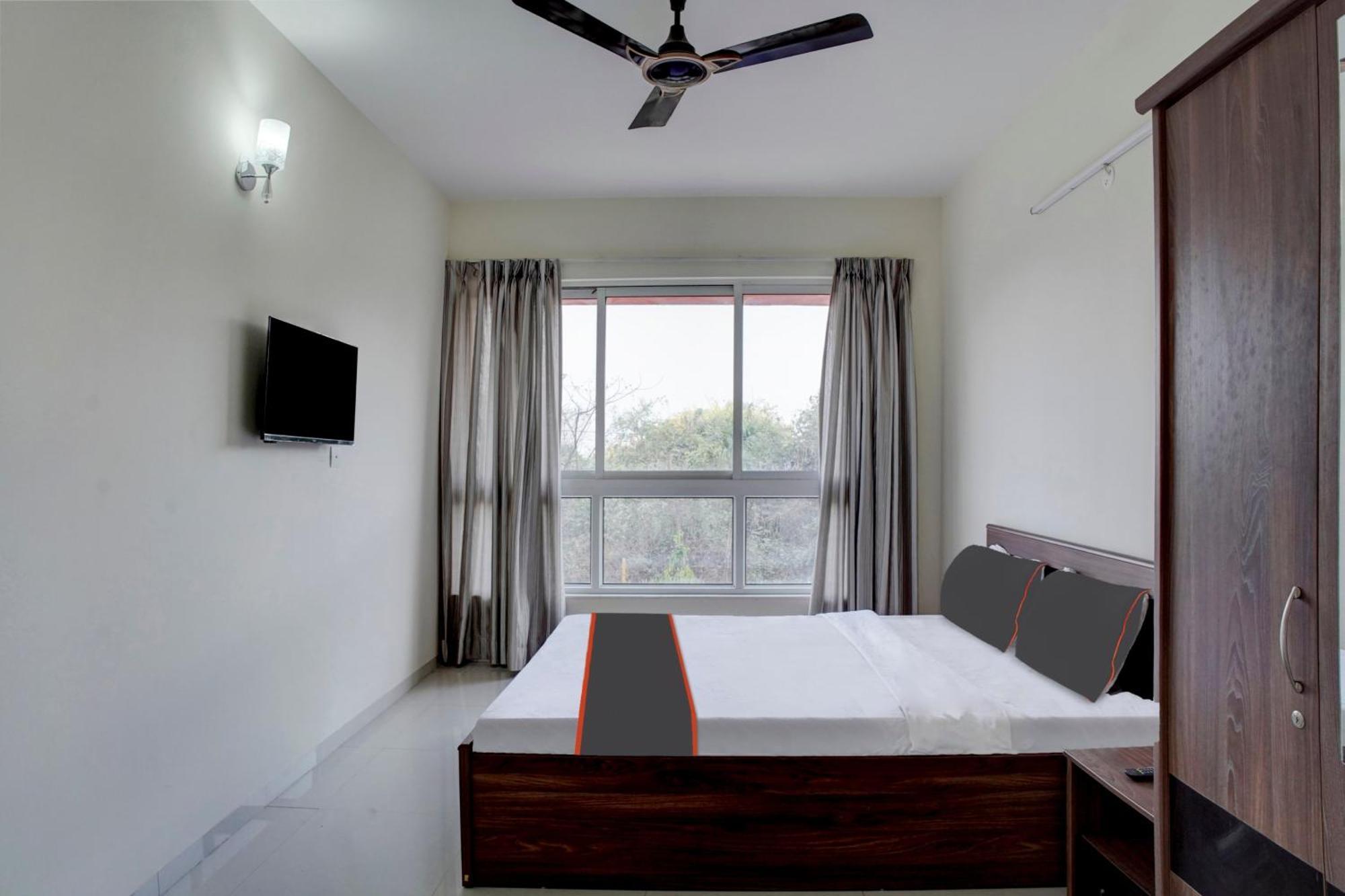 Flagship Santoshi Holiday Home Даболим Екстериор снимка